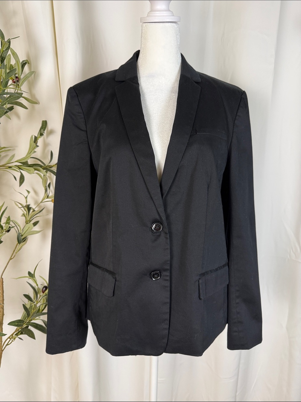 Banana Republic Black Two-Button Women's Suit Blazer Sz 12 (O1)